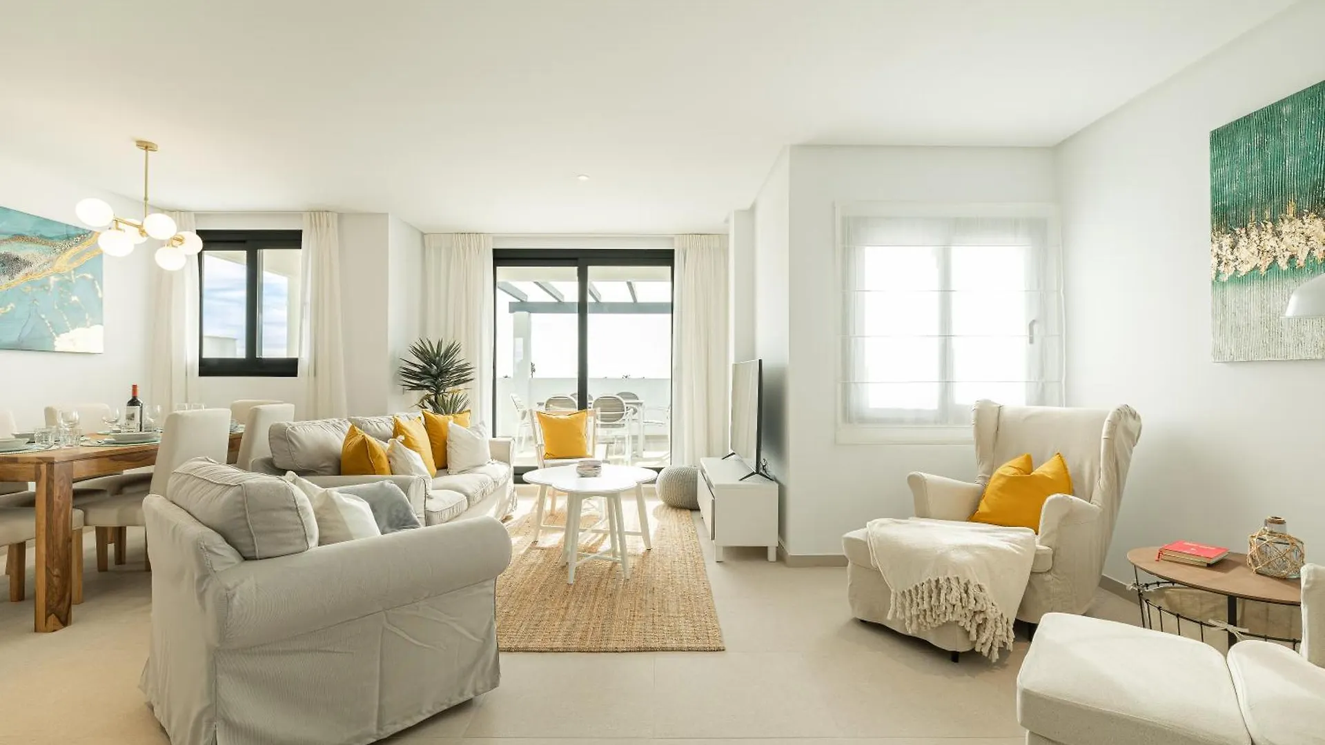 Seaside Serenity Apartamento Εστεπόνα 0*,  Ισπανία